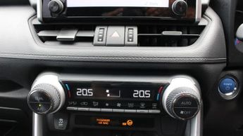 TOYOTA RAV4 2.5 VVT-h Icon SUV 5dr Petrol Hybrid CVT Euro 6 (s/s) (218 ps)
