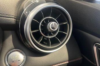 MG MG HS 1.5 T-GDI Exclusive SUV 5dr Petrol DCT Euro 6 (s/s) (162 ps) Low