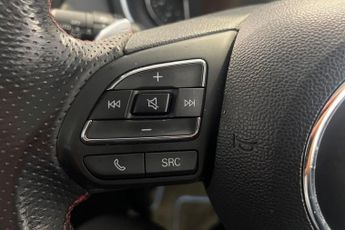 MG MG HS 1.5 T-GDI Exclusive SUV 5dr Petrol DCT Euro 6 (s/s) (162 ps) Low
