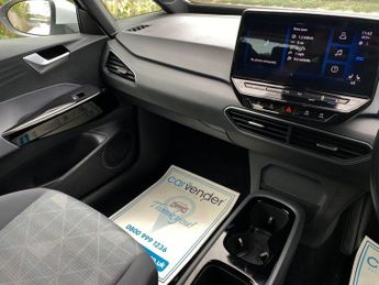 VOLKSWAGEN ID.3 Pro Performance 58kWh Life Hatchback 5dr Electric Auto (204 ps)