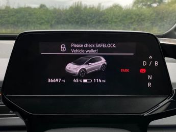 VOLKSWAGEN ID.3 Pro Performance 58kWh Life Hatchback 5dr Electric Auto (204 ps)