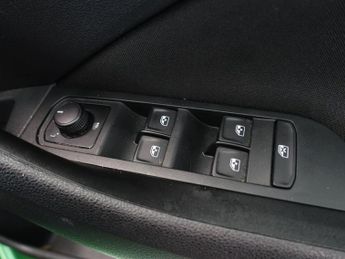 SKODA KAMIQ 1.0 TSI SE SUV 5dr Petrol DSG Euro 6 (s/s) (115 ps)