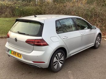 VOLKSWAGEN E-GOLF 35.8kWh e-Golf Hatchback 5dr Electric Auto (136 ps)