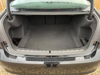 BMW 3 SERIES 2.0 330i Sport Saloon 4dr Petrol Auto Euro 6 (s/s) (258 ps)