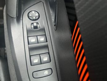 PEUGEOT E-2008 50kWh Active Premium + SUV 5dr Electric Auto (7kW Charger) (136 