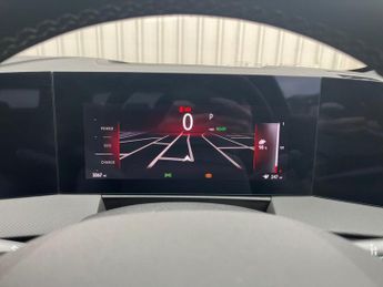 VAUXHALL Astra Electric 54kWh Ultimate Hatchback 5dr Electric Auto (156 ps)