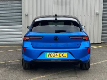 VAUXHALL Astra Electric 54kWh Ultimate Hatchback 5dr Electric Auto (156 ps)