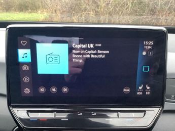 VOLKSWAGEN ID.3 Pro Performance 58kWh Life Hatchback 5dr Electric Auto (204 ps)
