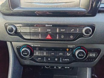 KIA NIRO 1.6h GDi 2 SUV 5dr Petrol Hybrid DCT Euro 6 (s/s) (139 bhp)