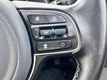 KIA NIRO 64kWh 4 SUV 5dr Electric Auto (201 bhp)