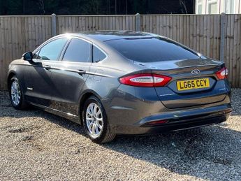 FORD MONDEO 2.0 TiVCT Titanium Saloon 4dr Petrol Hybrid CVT Euro 6 (s/s) (18