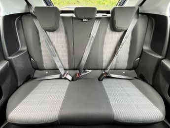 VAUXHALL Corsa Electric 50kWh SE Nav Premium Hatchback 5dr Electric Auto (7.4Kw Charger)