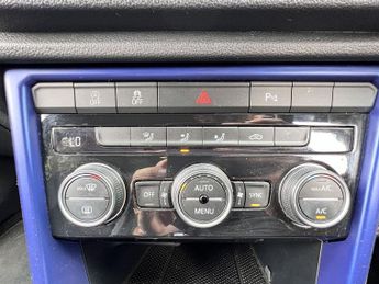 VOLKSWAGEN T-ROC 2.0 TSI R SUV 5dr Petrol DSG 4Motion Euro 6 (s/s) (300 ps)