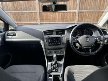 VOLKSWAGEN GOLF 2.0 TDI BlueMotion Tech SE Estate 5dr Diesel DSG Euro 5 (s/s) (1