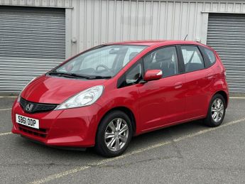 Honda Jazz 1.4 i-VTEC ES Hatchback 5dr Petrol CVT Euro 5 (99 ps)