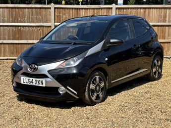 Toyota AYGO 1.0 VVT-i x-clusiv Hatchback 5dr Petrol x-shift Euro 5 Euro 5 (6