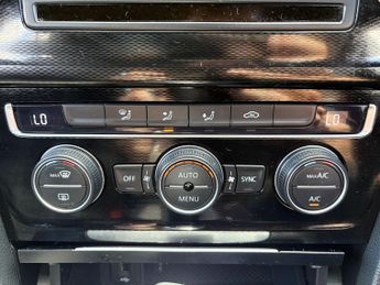 VOLKSWAGEN GOLF 1.4 TSI GTE Hatchback 5dr Petrol Plug-in Hybrid DSG Euro 6 (s/s)