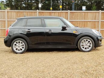 MINI HATCH 1.5 Cooper D Hatchback 5dr Diesel Auto Euro 6 (s/s) (116 ps)