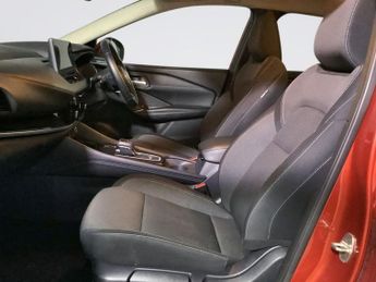 NISSAN QASHQAI 1.3 DIG-T MHEV N-Connecta SUV 5dr Petrol Hybrid XTRON Euro 6 (s/