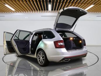 SKODA OCTAVIA 2.0 TDI vRS Estate 5dr Diesel DSG Euro 6 (s/s) (184 ps)