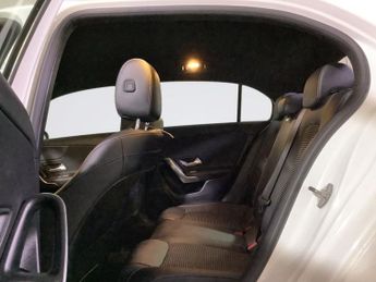MERCEDES-BENZ A-CLASS 1.5 A180d Sport (Executive) Hatchback 5dr Diesel 7G-DCT Euro 6 (