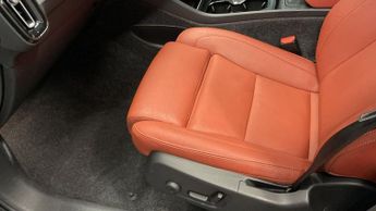 VOLVO XC40 2.0 B4 MHEV Inscription Pro SUV 5dr Petrol Hybrid Auto Euro 6 (s