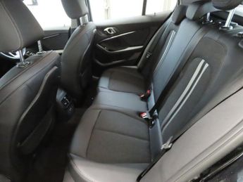 BMW 1 SERIES 1.5 118i Sport (LCP) Hatchback 5dr Petrol DCT Euro 6 (s/s) (136 