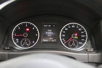 VOLKSWAGEN TIGUAN 2.0 TDI BlueMotion Tech Match SUV 5dr Diesel DSG 4WD Euro 5 (s/s