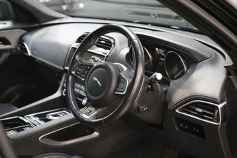JAGUAR F-PACE 2.0 D180 R-Sport SUV 5dr Diesel Auto AWD Euro 6 (s/s) (180 ps)