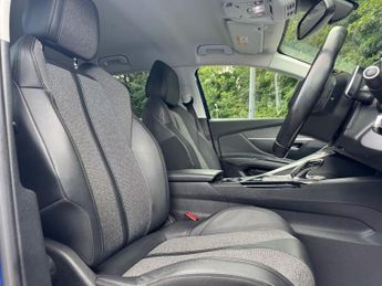PEUGEOT 3008 1.6 PureTech Allure SUV 5dr Petrol EAT Euro 6 (s/s) (180 ps)