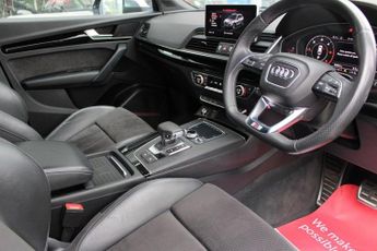 AUDI Q5 2.0 TDI 40 Black Edition SUV 5dr Diesel S Tronic quattro Euro 6 