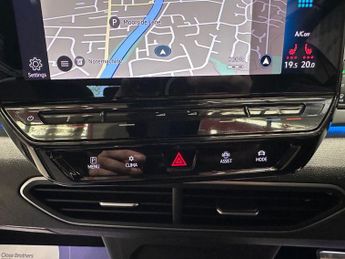 VOLKSWAGEN ID.3 Pro Performance 58kWh Family Hatchback 5dr Electric Auto (204 ps