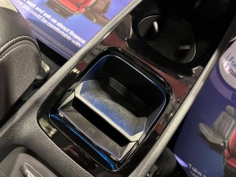 VOLKSWAGEN ID.3 Pro Performance 58kWh Family Hatchback 5dr Electric Auto (204 ps