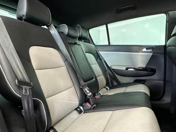 KIA SPORTAGE 2.0 CRDi GT-Line SUV 5dr Diesel Auto AWD Euro 6 (134 bhp)