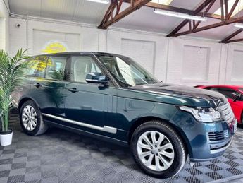 LAND ROVER RANGE ROVER 4.4 SD V8 Vogue SUV 5dr Diesel Auto 4WD Euro 6 (s/s) (339 ps)