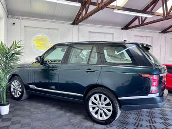 LAND ROVER RANGE ROVER 4.4 SD V8 Vogue SUV 5dr Diesel Auto 4WD Euro 6 (s/s) (339 ps)