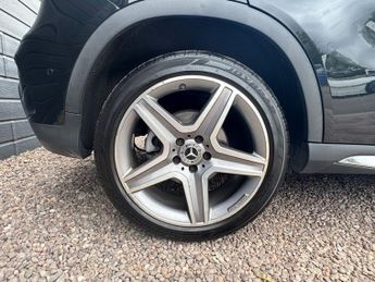 MERCEDES-BENZ GLA 2.1 GLA220d AMG Line (Premium) SUV 5dr Diesel 7G-DCT 4MATIC Euro