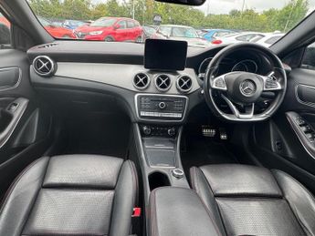 MERCEDES-BENZ GLA 2.1 GLA220d AMG Line (Premium) SUV 5dr Diesel 7G-DCT 4MATIC Euro