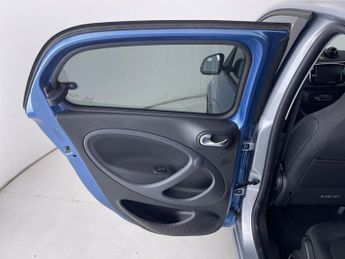 SMART FORFOUR 17.6kWh Premium Hatchback 5dr Electric Auto (22kW Charger) (82 p