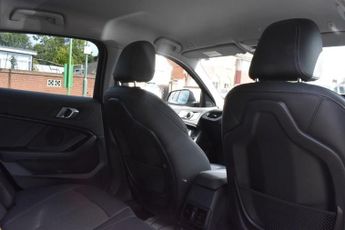 BMW 1 SERIES 1.5 118i Sport (LCP) Hatchback 5dr Petrol DCT Double-Spoke Style