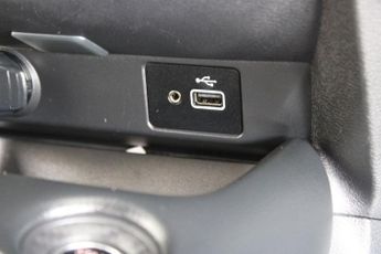 NISSAN JUKE 1.0 DIG-T N-Connecta SUV 5dr Petrol DCT Auto Euro 6 (s/s) (114 p