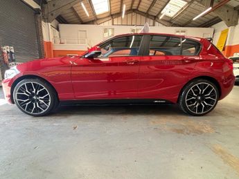 BMW 1 SERIES 2.0 118d Sport Hatchback 5 Door Diesel Automatic Red Euro 6 Low 