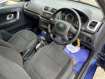 SKODA FABIA 1.6 16V 3 Estate 5dr Petrol Tiptronic (180 g/km, 105 bhp)