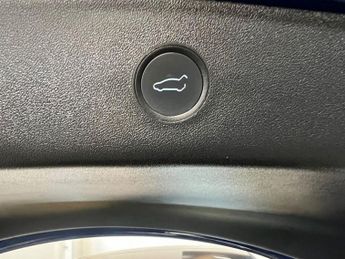 TESLA Model 3 Standard Range Plus Saloon 4dr Electric Auto RWD (241 bhp)