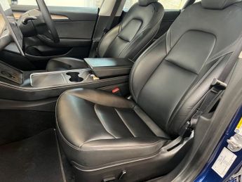 TESLA Model 3 Standard Range Plus Saloon 4dr Electric Auto RWD (241 bhp)
