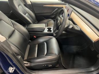 TESLA Model 3 Standard Range Plus Saloon 4dr Electric Auto RWD (241 bhp)