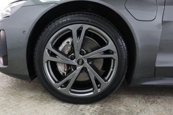 AUDI E-TRON GT 93.4kWh Auto quattro 4dr