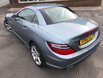 MERCEDES-BENZ SLK 1.8 SLK200 BlueEfficiency AMG Sport Convertible 2dr Petrol G-Tro