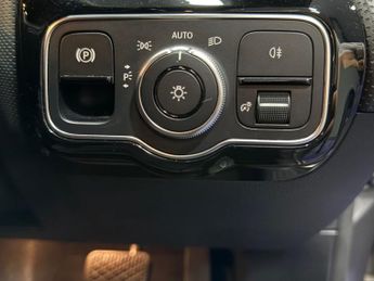 MERCEDES-BENZ A-CLASS 1.3 A200 Sport Saloon 4dr Petrol 7G-DCT Euro 6 (s/s) (163 ps)