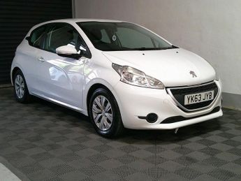 Peugeot 208 1.2 VTi PureTech Style Hatchback 5dr Petrol Manual Euro 6 (82 ps